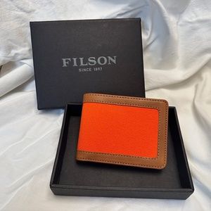 FILSON Rugged Twill Outfitter Wallet, Hunter Orange - NEW